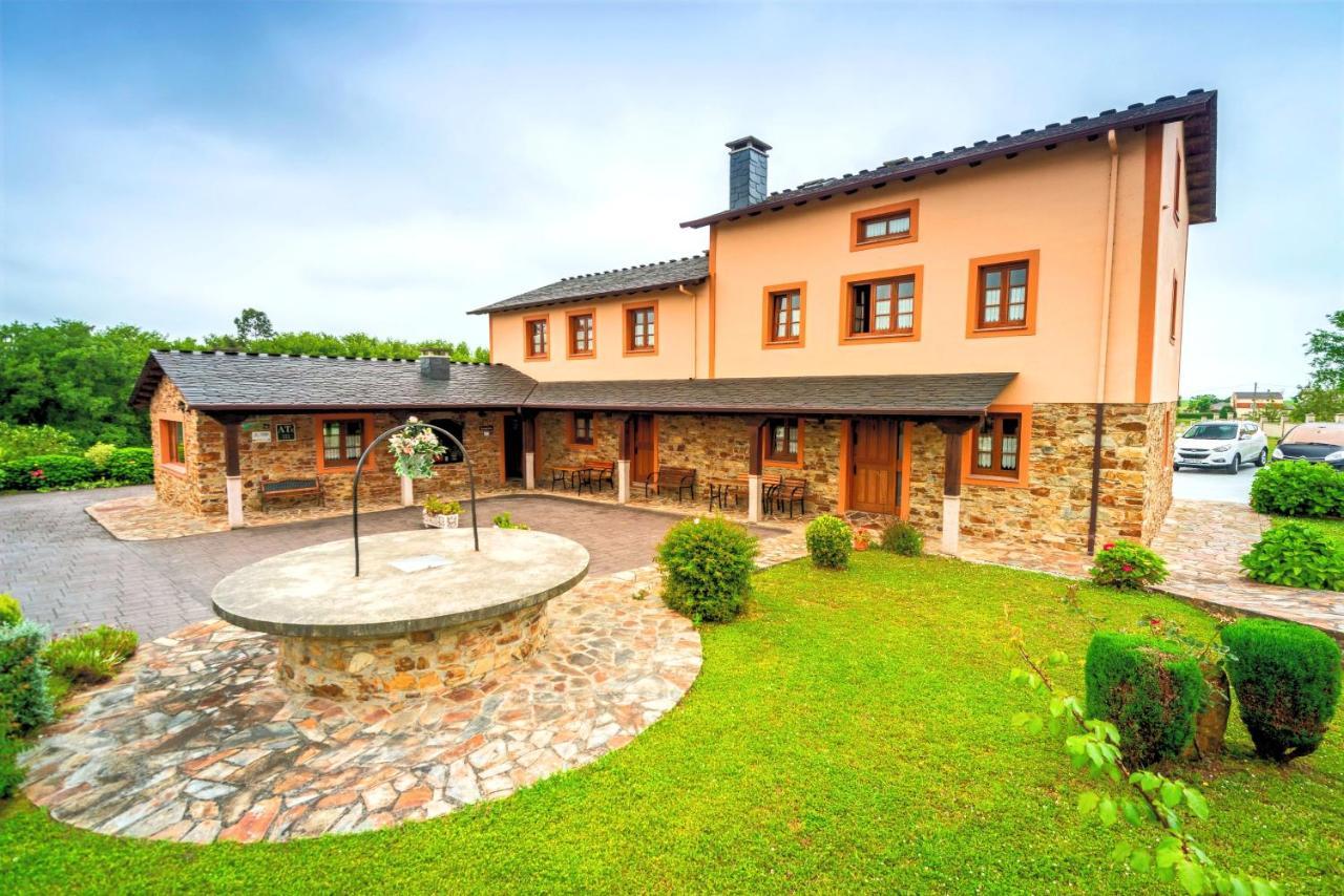 Apartamentos Navalin Tapia De Casariego Esterno foto