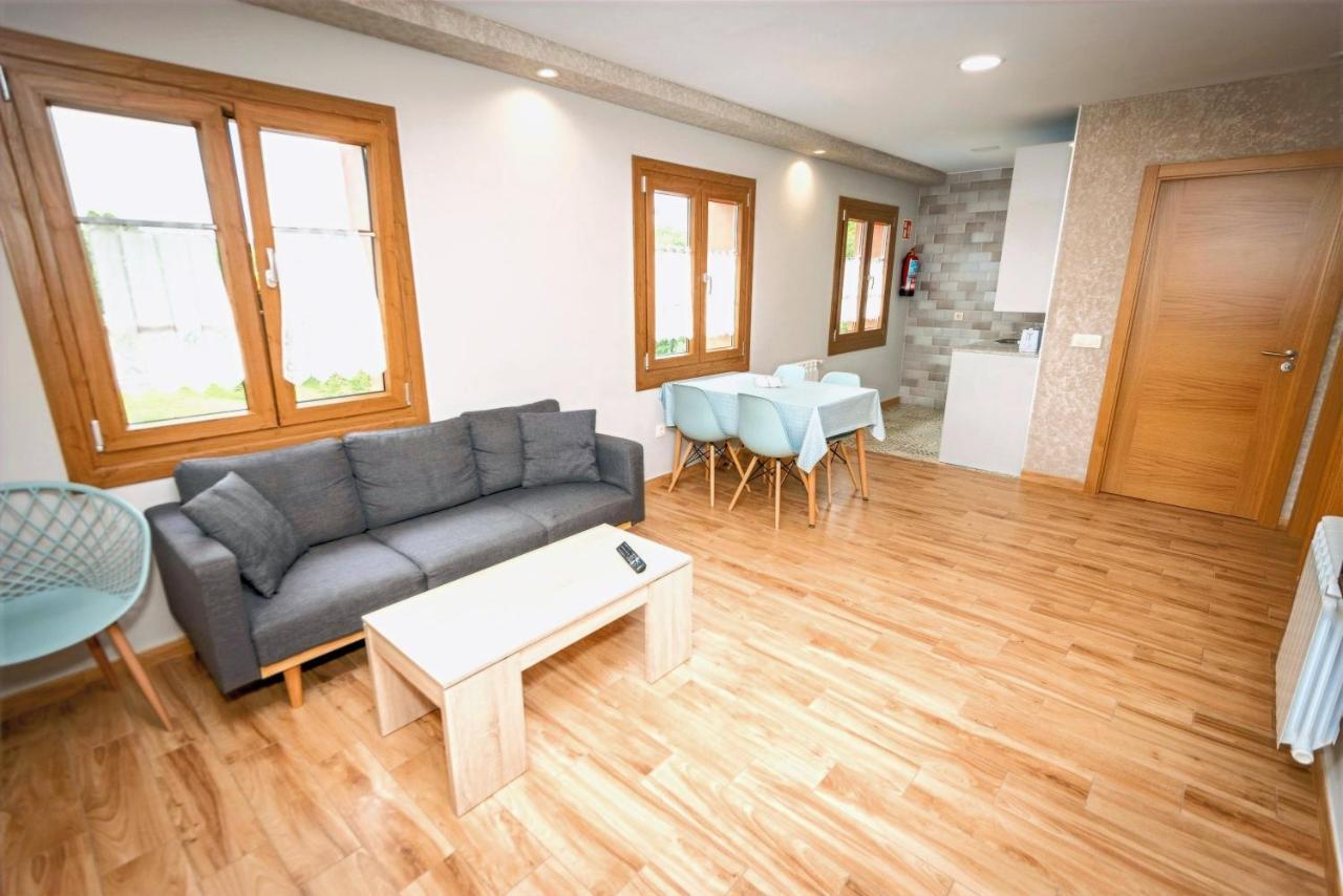 Apartamentos Navalin Tapia De Casariego Esterno foto