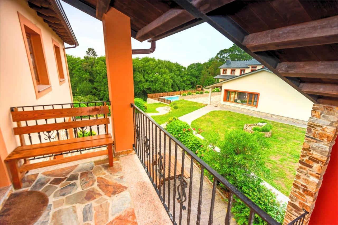 Apartamentos Navalin Tapia De Casariego Esterno foto
