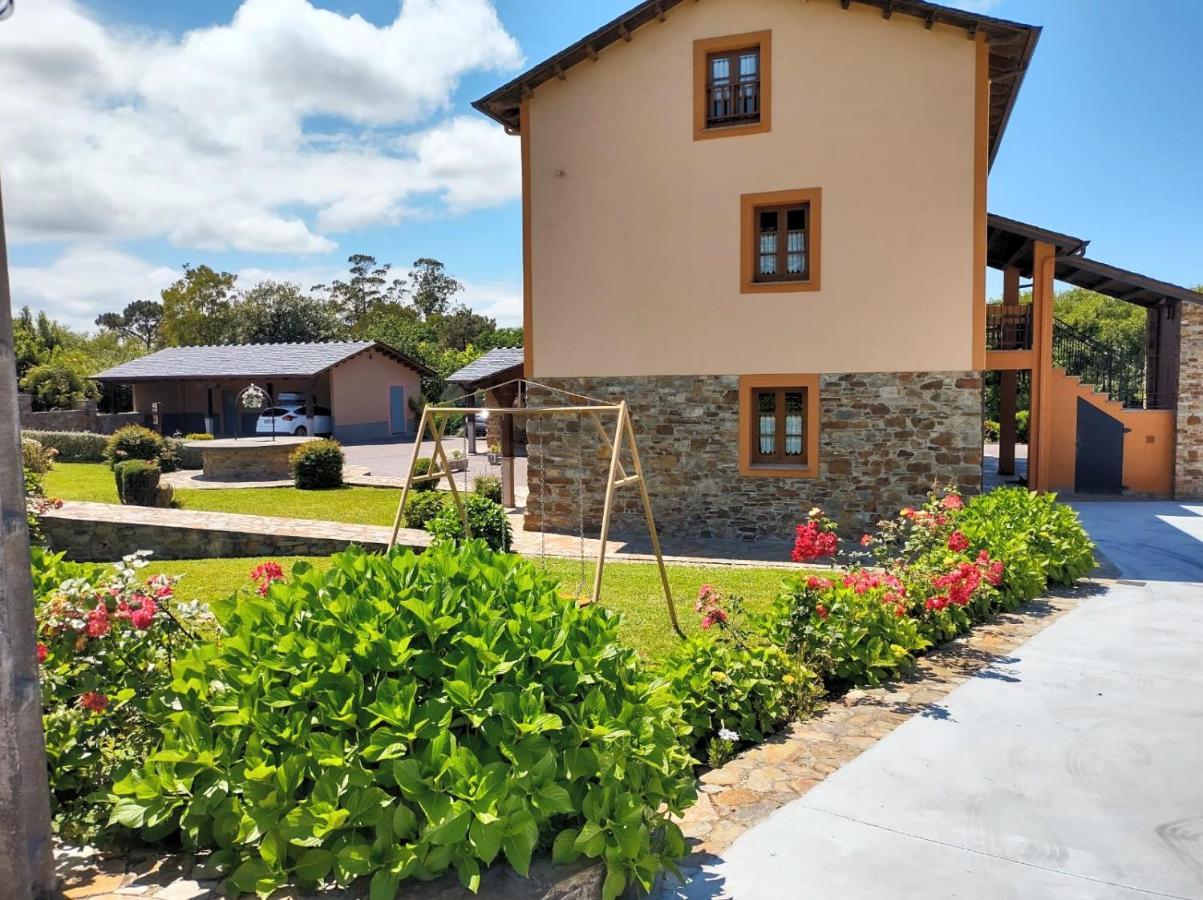 Apartamentos Navalin Tapia De Casariego Esterno foto