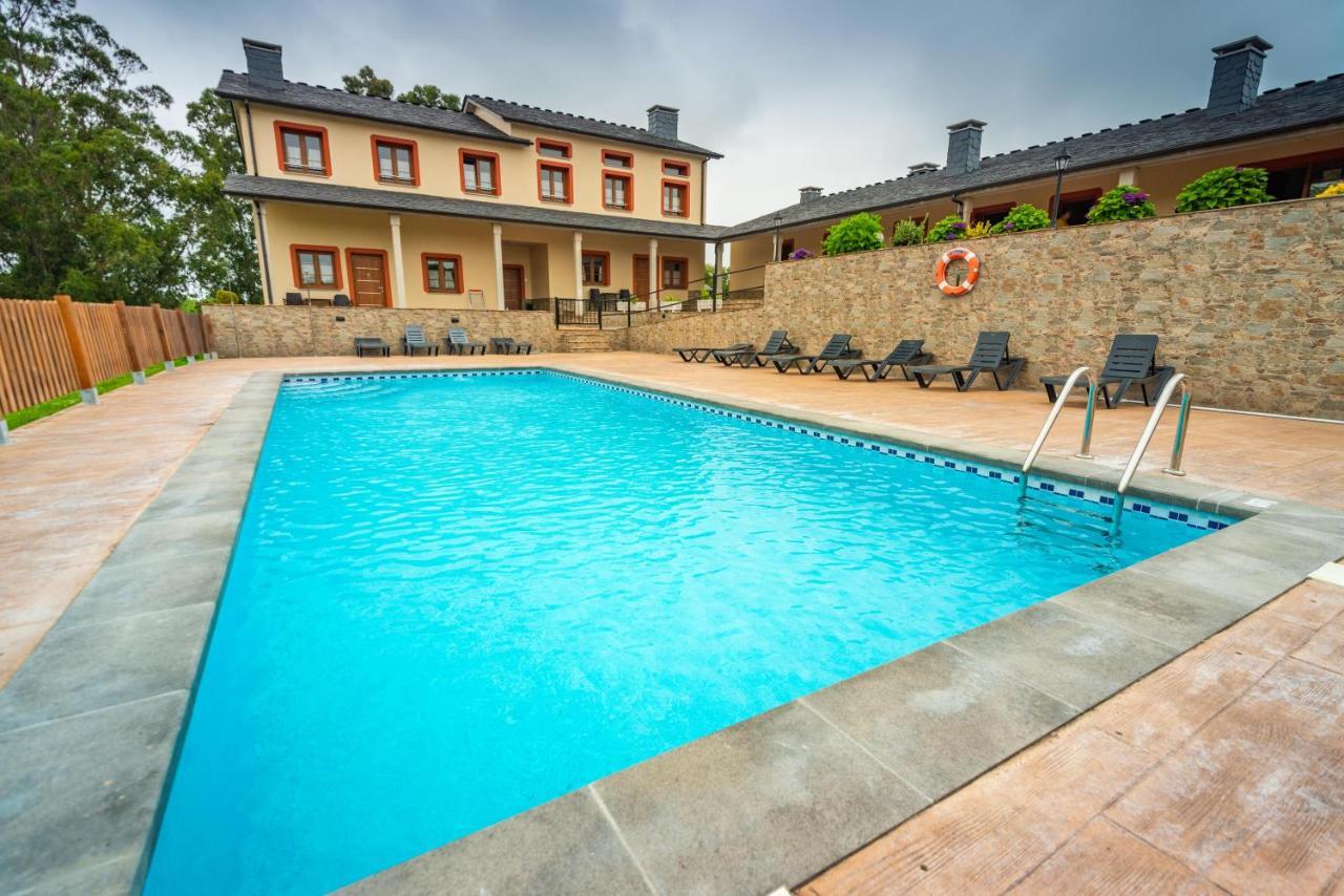 Apartamentos Navalin Tapia De Casariego Esterno foto